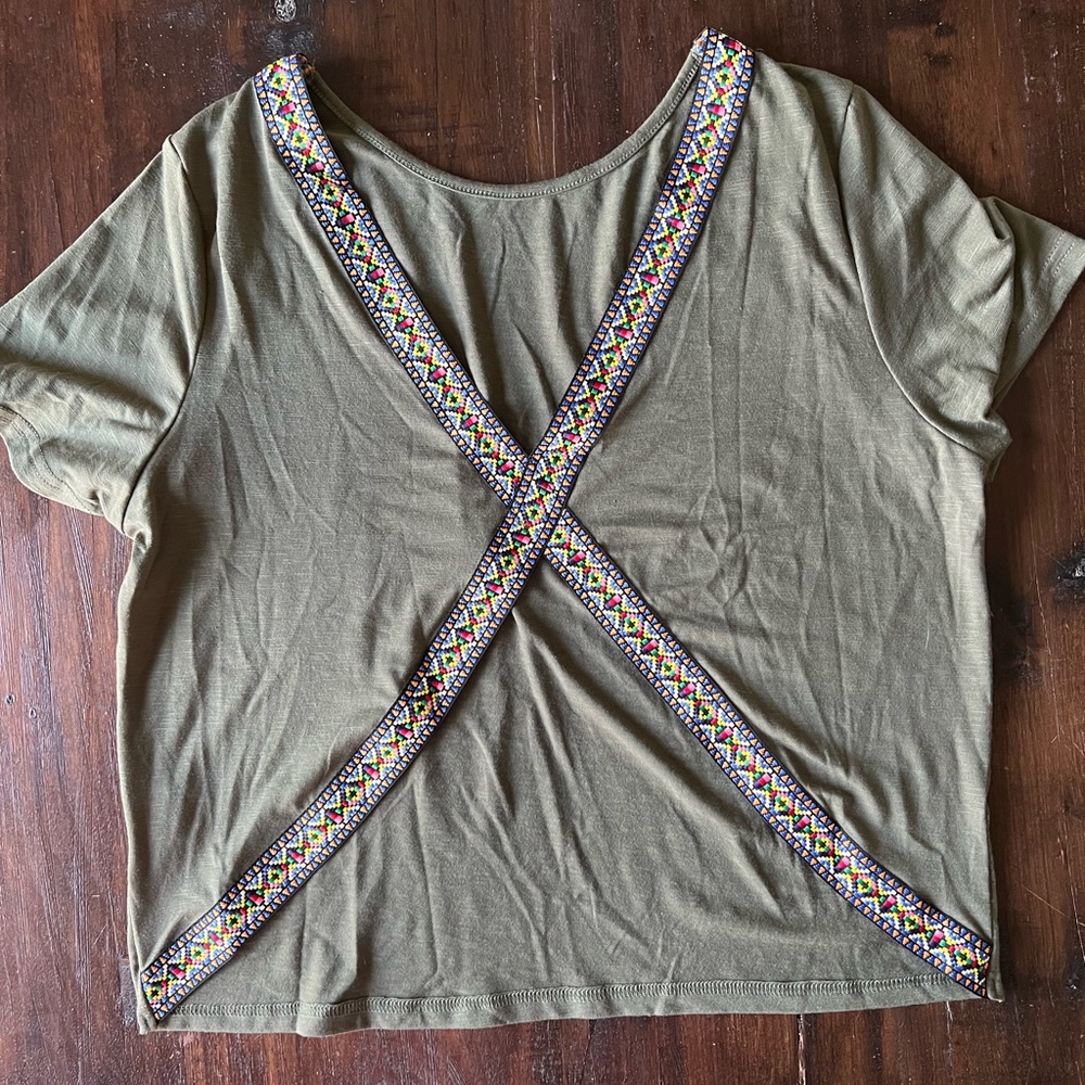 Sweaty Rocks V-Back T